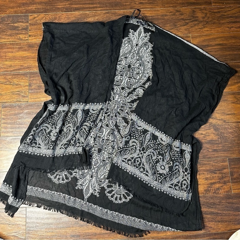 American Eagle Aztec Open Cardigan Shawl